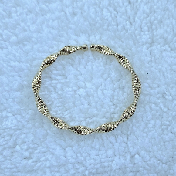 Caldelli Jewelry - Caldelli Twisted🧬 Gold💛 Flexible Cuff Bracelet - NWT